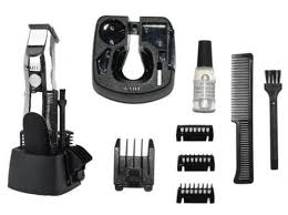 Wahl 9916-1117 Groomsman Rechargeable Beard Trimmer - Black and Silver